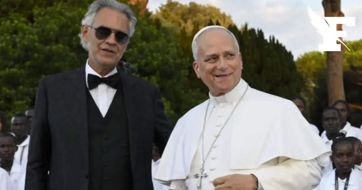 800 ans de la mort de Saint-François d'Assise : Andrea Bocelli chante pour la paix devant le pape Léon XIV