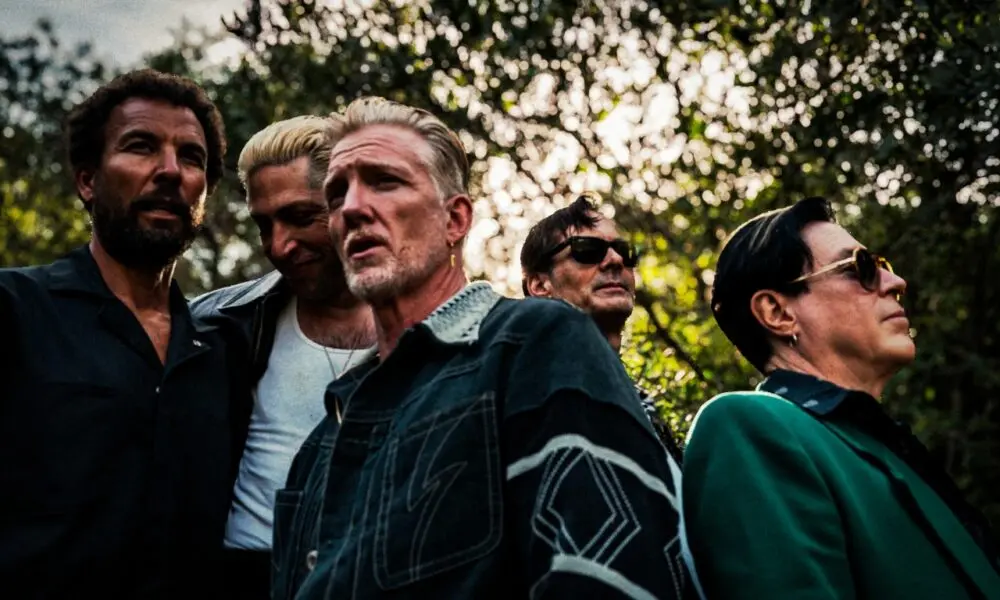 Queens of the Stone Age – Easy Street