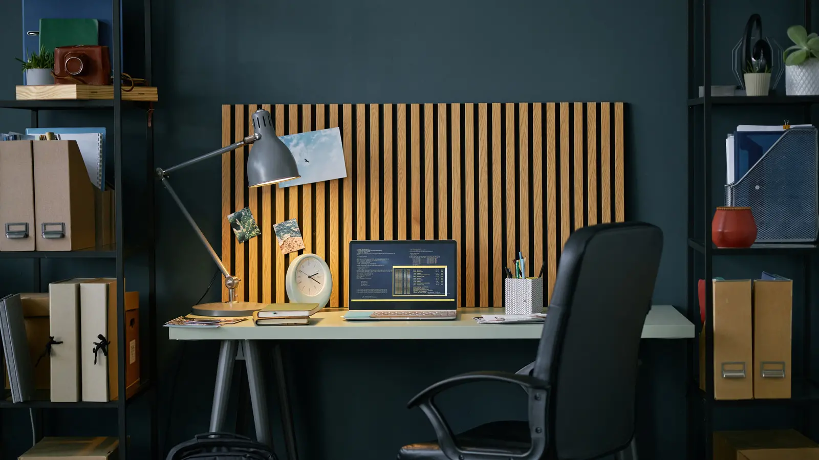 12 Gadgets Under $25 That Deserve A Spot In Your Home Office