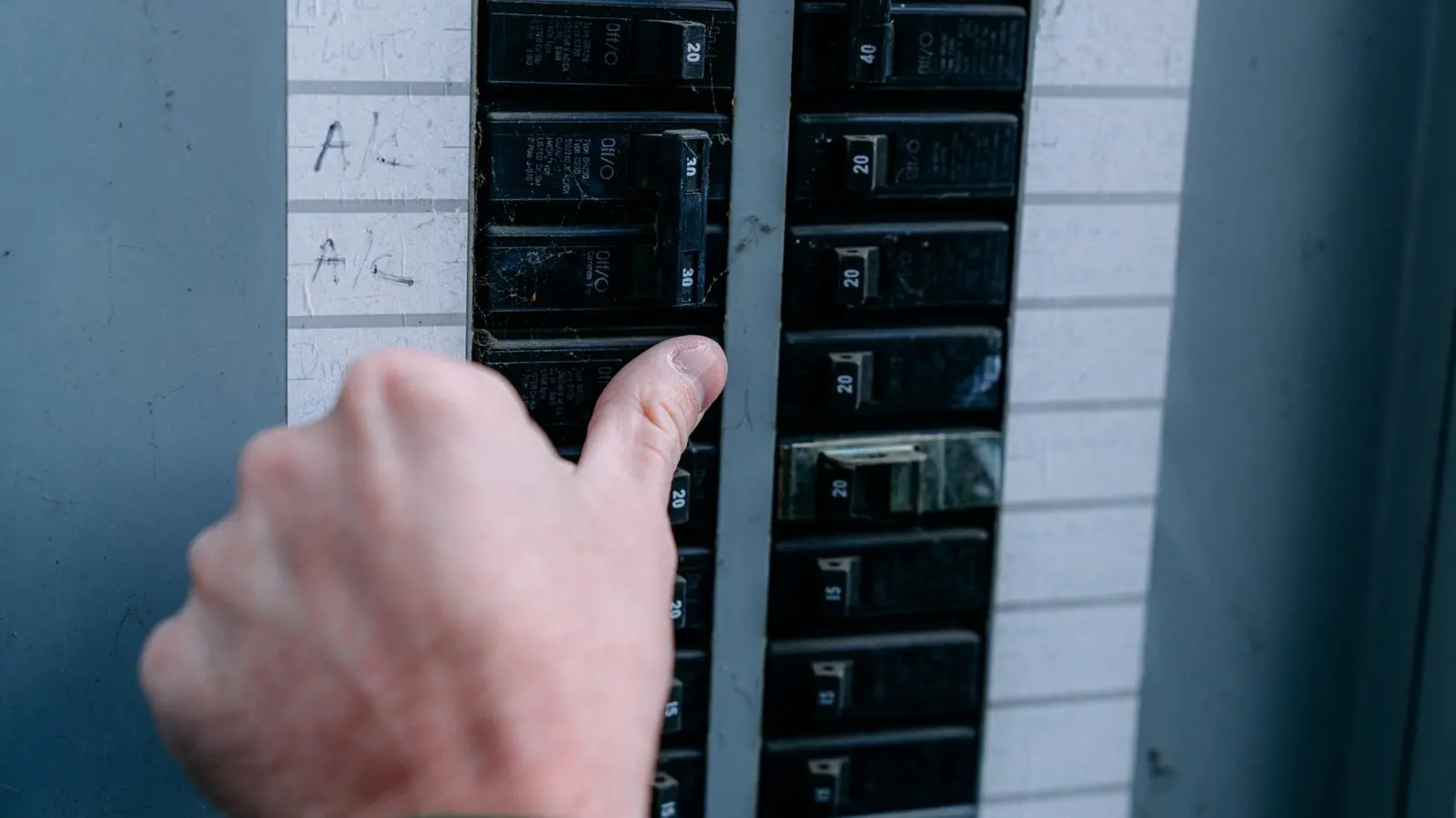 Can A Circuit Breaker Be Bad Without Tripping?