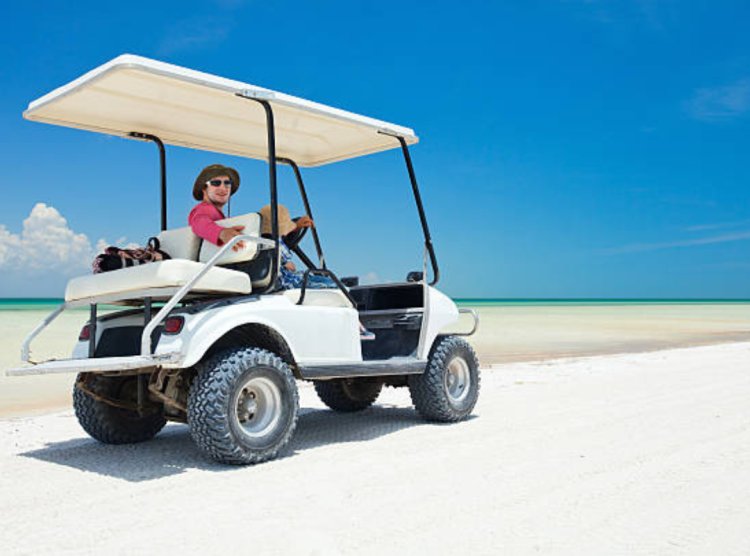 How Golf Carts Are Used in Beachfront Properties